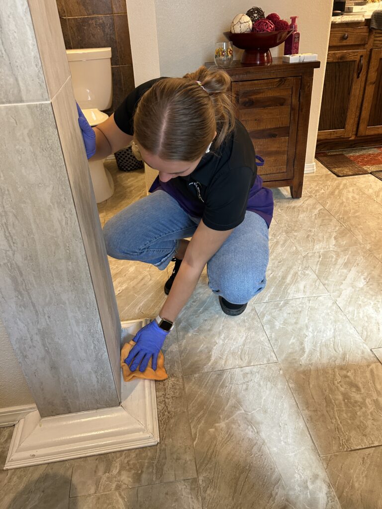 3 Critical Reasons to Hire Professional Cleaning in NWA (Save Time & Money)